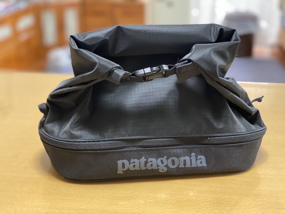 Patagoniaブラックホール MLC キューブ 12L ロールトップ ポーチ